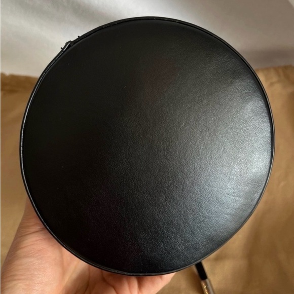 New Christian Louboutin Calfskin Sequin Marie Jane Bucket Bag In Black - Picture 9 of 13